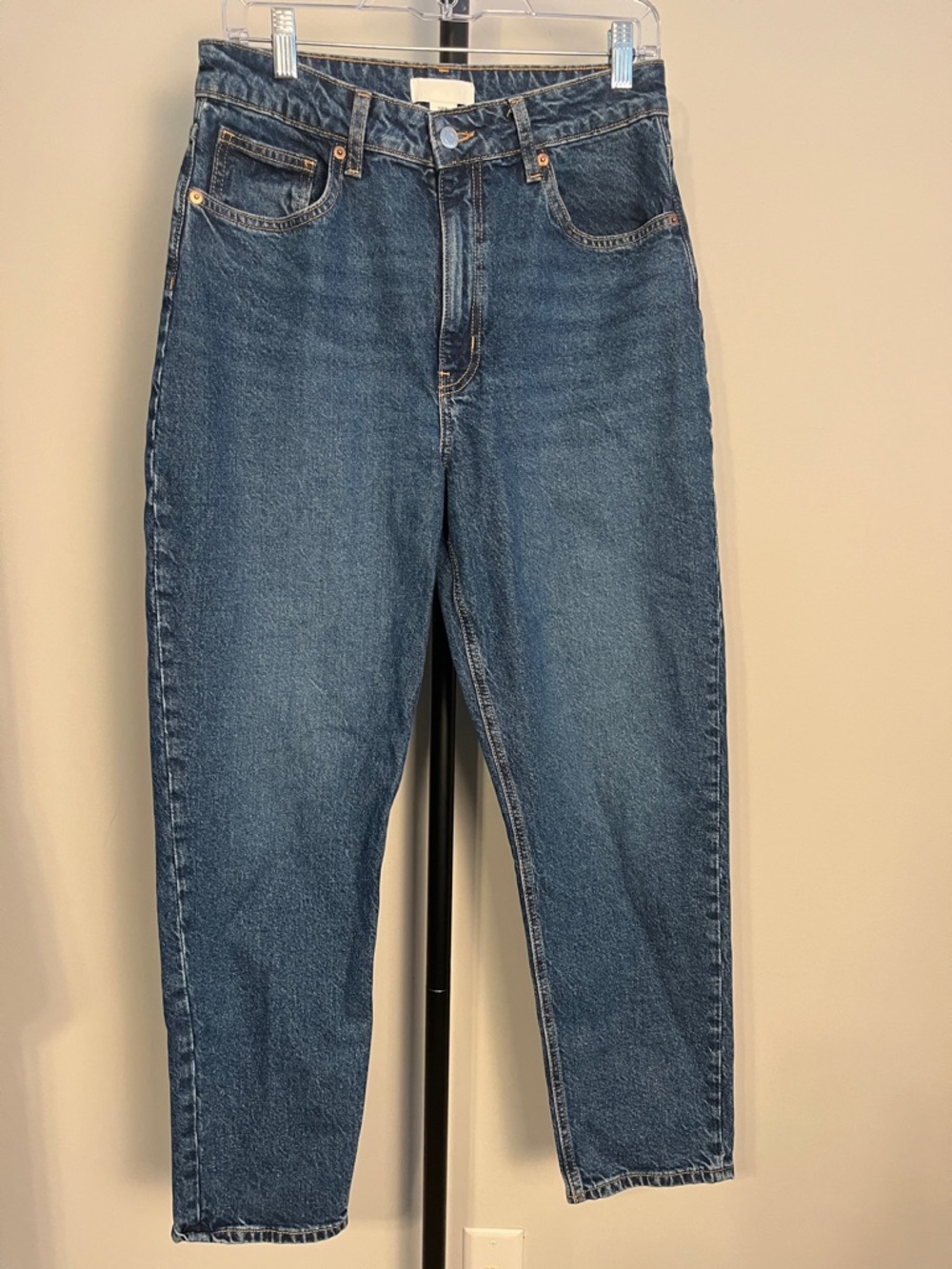 H&M High Rise Tapered Straight Mom Jeans Medium Wash Blue Denim Size 8